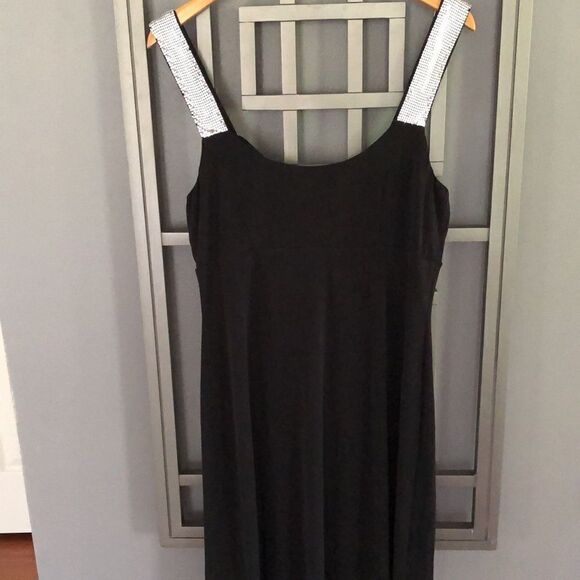 NWT Spense Black with silver mesh A-line dress. Size 8 - Picture 8 of 11